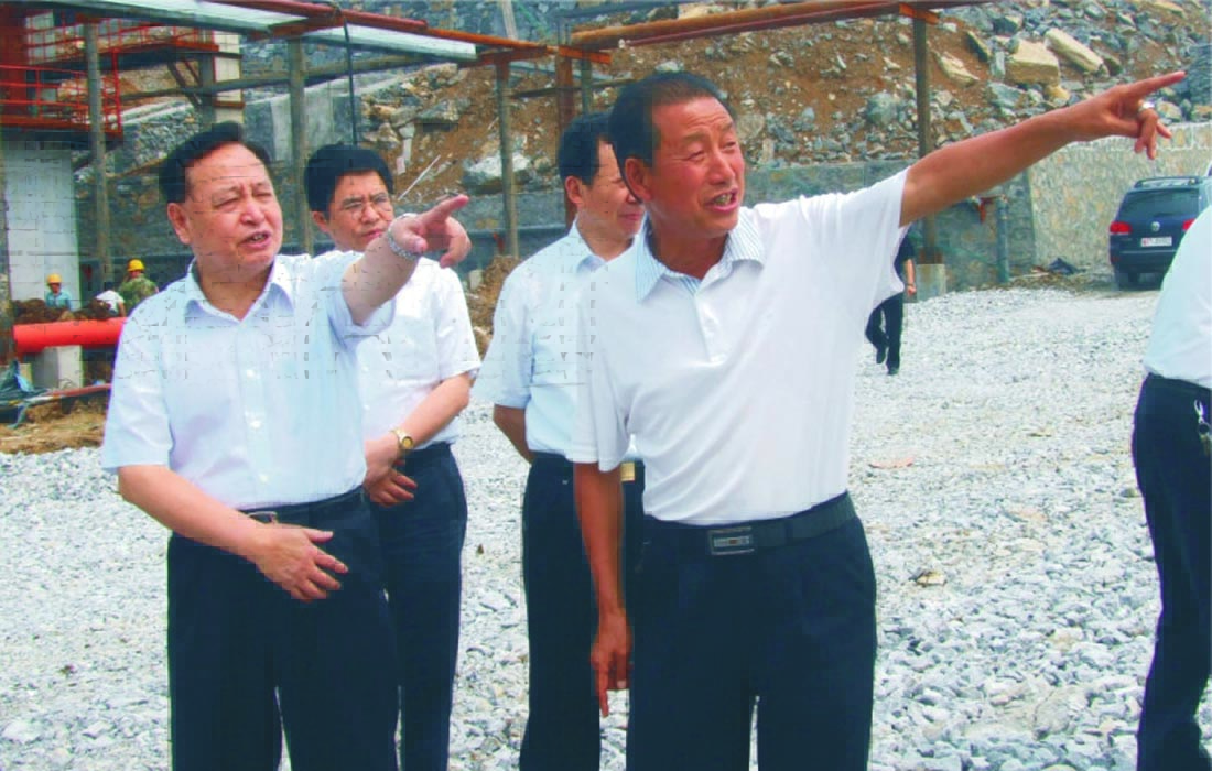 2010年5月，湖北省委書記羅清泉蒞臨東圣集團(tuán)視察。
